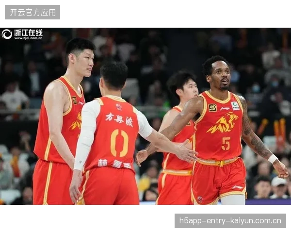 CBA广厦靠阵地推进构建优势，对手组织被整体压制